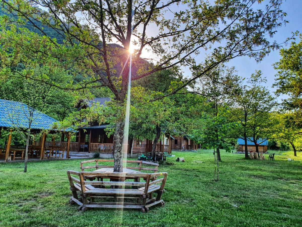 Готель Rafting Camp Modra Rijeka Scepan-Polje Екстер'єр фото
