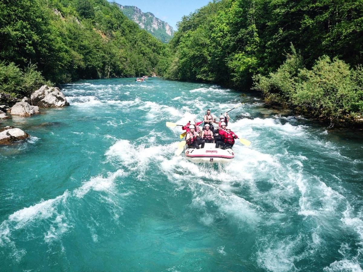 Готель Rafting Camp Modra Rijeka Scepan-Polje Екстер'єр фото