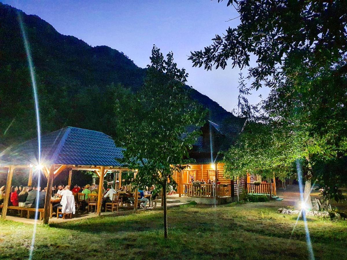 Готель Rafting Camp Modra Rijeka Scepan-Polje Екстер'єр фото